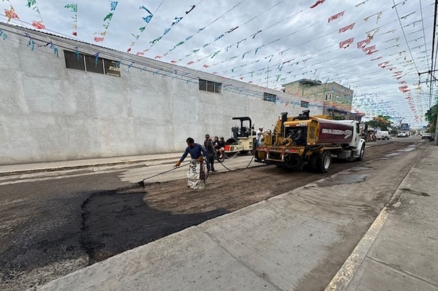 Interviene Gobierno del Estado tramo carretero San Diego Chalma - Santa Cruz Acapa en Tehuac&aacute;n