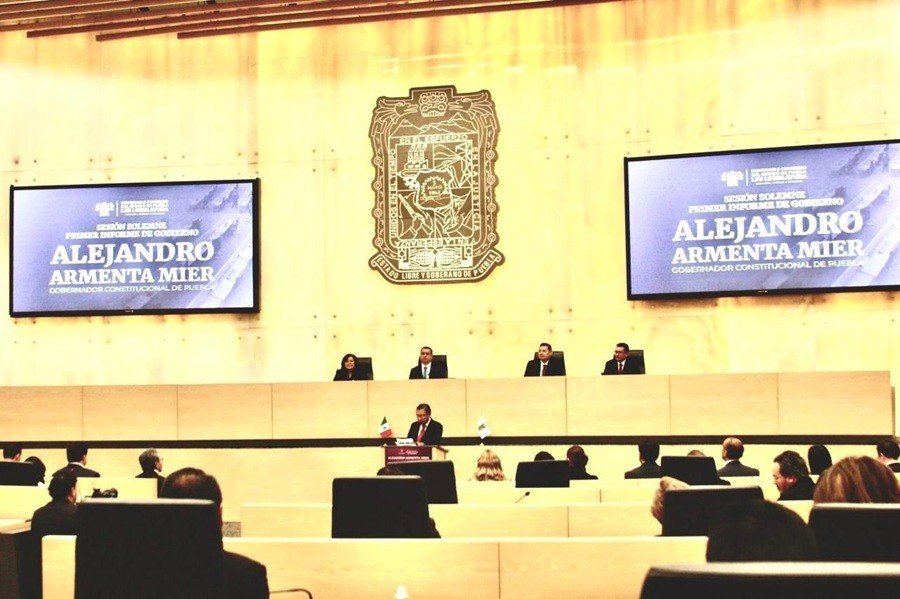 Exhorta Figueroa a PROFECO para atender denuncias en estacionamientos