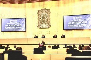 Exhorta Figueroa a PROFECO para atender denuncias en estacionamientos