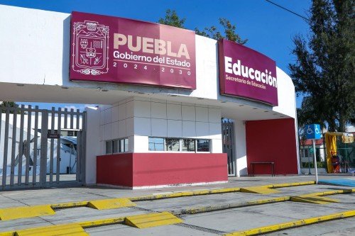 Reitera SEP apertura al diálogo con estudiantes de la Escuela Normal “Carmen Serdán”