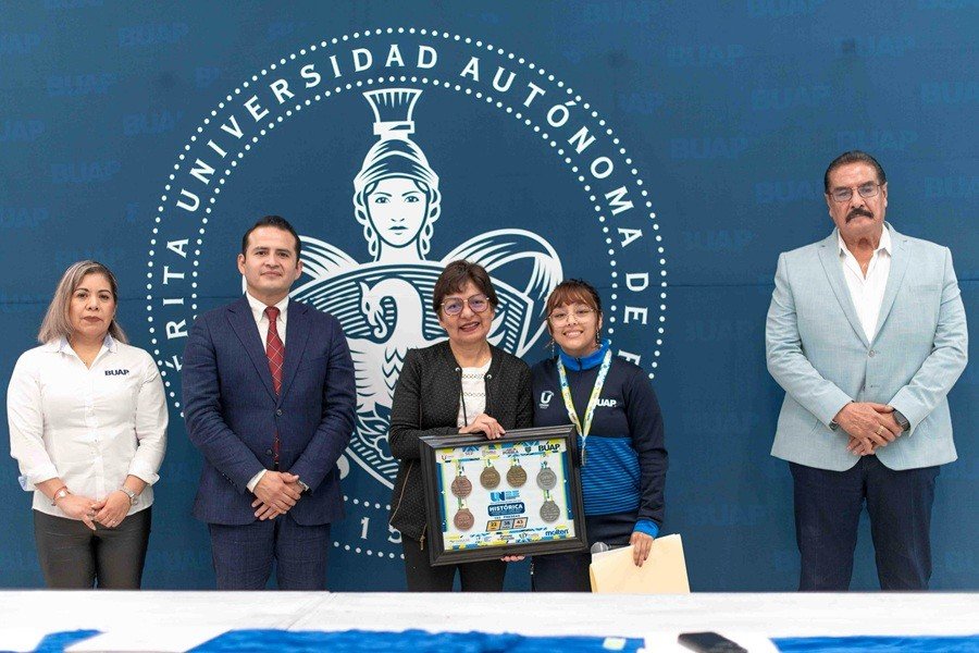 Reconoce Lilia Cedillo a los medallistas BUAP de la Universiada Nacional 2025