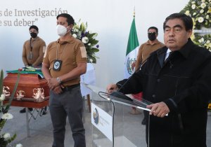 Reitera MBH compromiso del Gobierno para esclarecer fallecimiento de tres agentes estatales