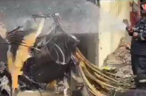 Se estrella avión militar en escuela de Bangladesh: 16 muertos y más de 100 heridos