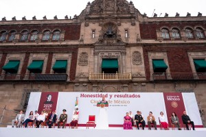Con defensa de la soberanía y reformas, Sheinbaum cierra sus informes en el Zócalo abarrotado