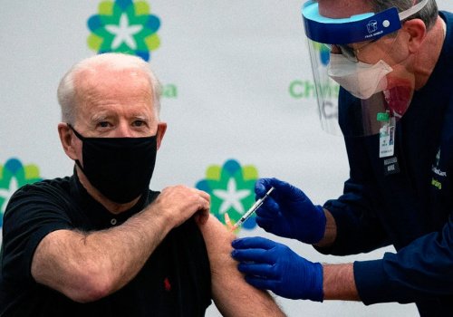 Plazo fatal de vacunaci&oacute;n en EU: 4 de julio