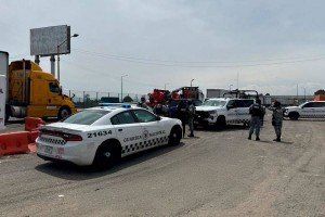 Detienen a dos y aseguraron un veh&iacute;culo con reporte de robo en el municipio de Esperanza