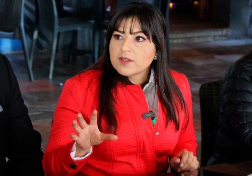 Claudia Rivera Vivanco celebra liderazgo de la titular del Ejecutivo e informa avances legislativos