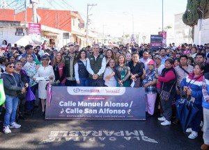 Entrega Pepe Chedraui rehabilitaci&oacute;n vial en la colonia Santa Margarita