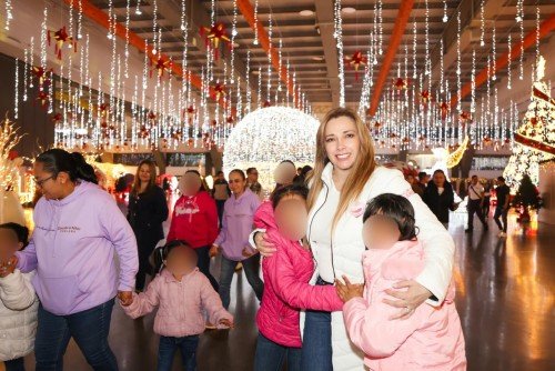 Menores de casas de asistencia SEDIF conviven con alegr&iacute;a en festival navide&ntilde;o &ldquo;Por Amor a Puebla&rdquo;