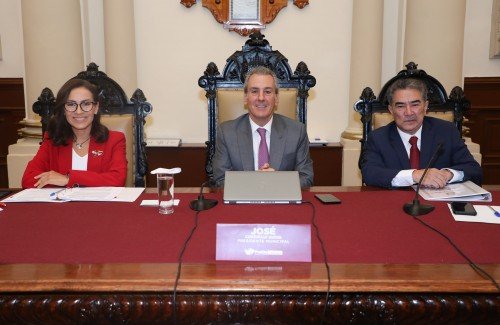 Cabildo de Puebla aprueba reformas constitucionales por igualdad de g&eacute;nero y brecha salarial