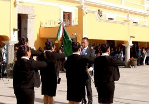 Encabeza Tlatehui ceremonia c&iacute;vica de marzo