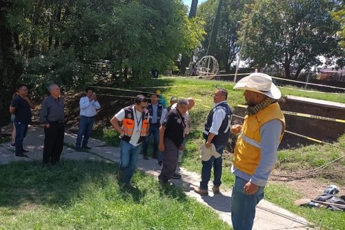 Agua de Puebla atiende hundimientos en la unidad habitacional IVI Santa Lucía 3 y en la colonia el Carmen