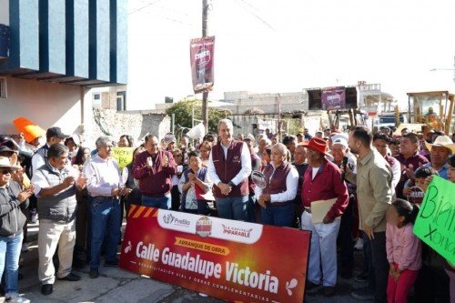 Inicia Pepe Chedraui obras de rehabilitaci&oacute;n vial en la Junta Auxiliar de Santa Mar&iacute;a Xonacatepec