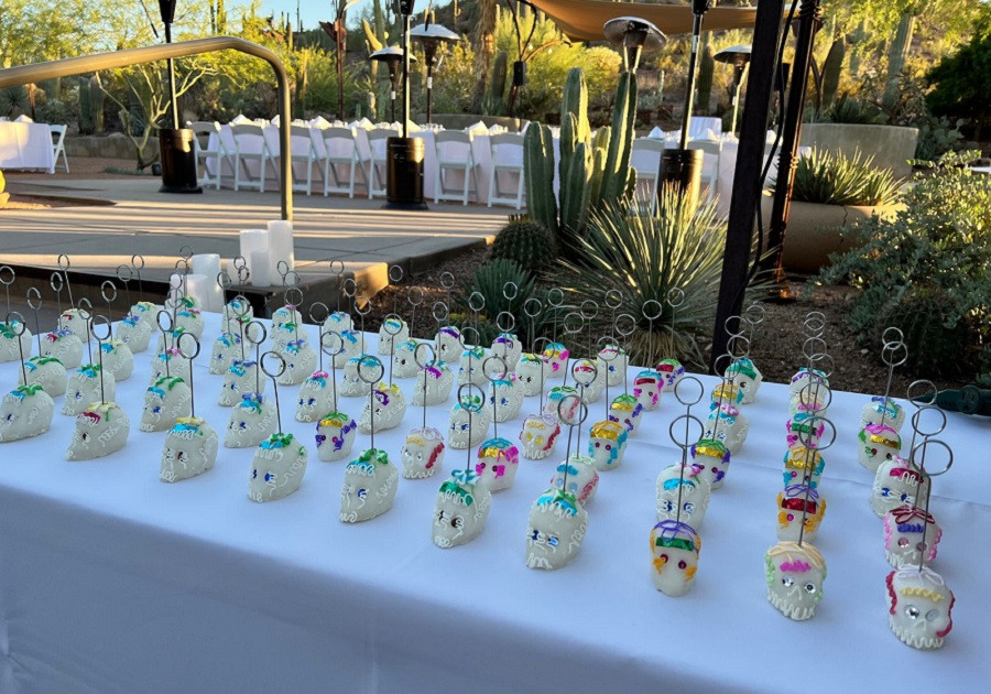 Invierte Jardín Botánico de Phoenix, Arizona, 2 millones de pesos en celebración de Día de Muertos