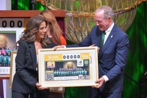 Unen Loter&iacute;a Nacional y FMF historia, tradici&oacute;n y orgullo en billete conmemorativo dedicado a la Selecci&oacute;n Nacional de Futbol M&eacute;xico 2026