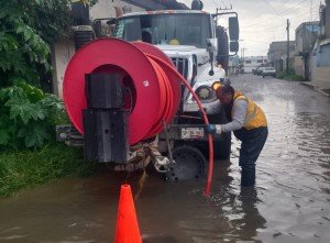 Agua de Puebla limpia 1,300 km de drenaje y retira 19 mil m³ de azolve