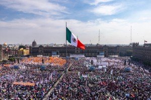 M&eacute;xico y sus ciclos: entre la plaza llena y el vac&iacute;o opositor