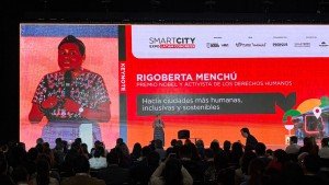 La globalizaci&oacute;n debe ser de personas, no de mercanc&iacute;as: Rigoberta Mench&uacute;