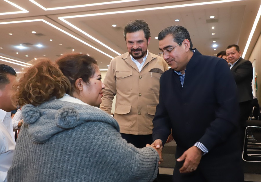 Encabezan Sergio Salom&oacute;n y Zo&eacute; Robledo basificaci&oacute;n a personal de la salud adherido al IMSS-Bienestar