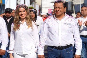 En Texmelucan participaron 12 mil personas en el desfile conmemorativo a la Revolución Mexicana