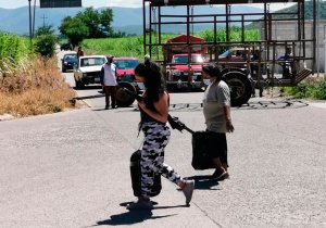 Por atropellado, toman alcaldía y bloquean la Izúcar-Cuautla