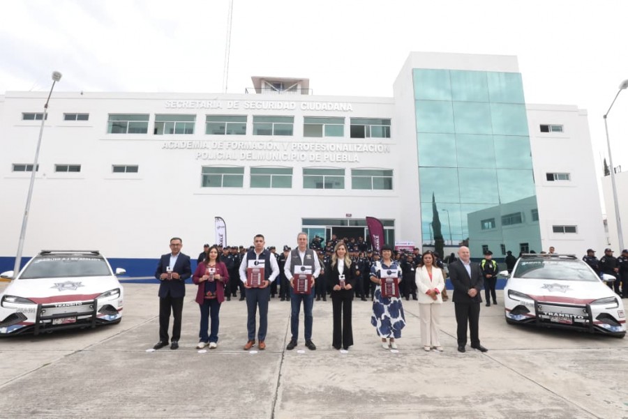 Encabeza Pepe Chedraui ceremonia de clausura de capacitación a policías de la ciudad