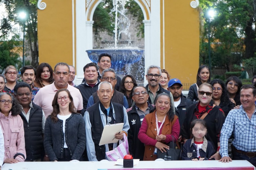Entrega Gobierno de Pepe Chedraui mantenimiento de la fuente del Parque de Santiago