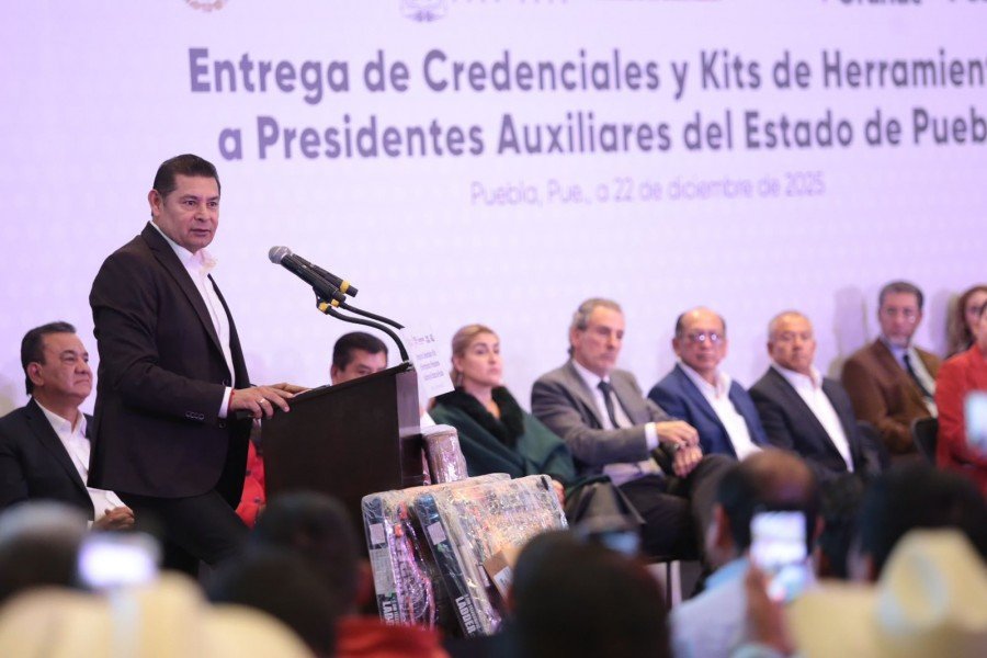 Con obra comunitaria y pavimentación, Gobierno de Puebla fortalece a juntas auxiliares