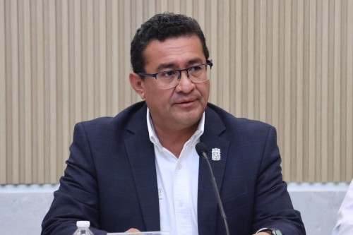 Gobernabilidad y resoluci&oacute;n con apego a la Ley, destaca P&aacute;vel Gaspar ante inconformidades en Acatl&aacute;n