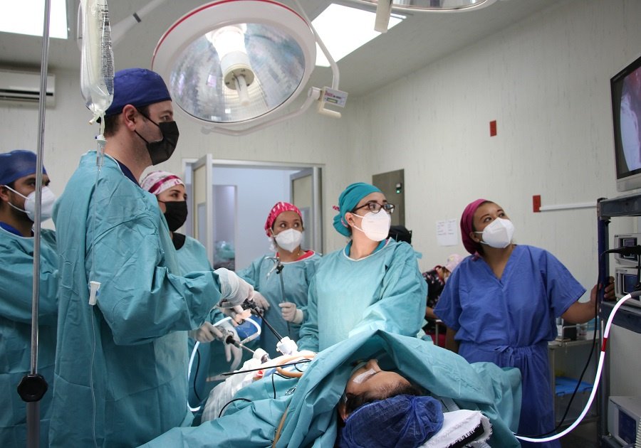 M&eacute;dicos cl&iacute;nica