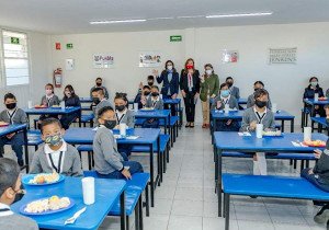 Reactiva SMDIF 5 desayunadores en escuelas de Puebla capital