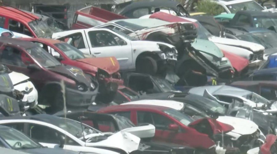 Morena propone que víctimas de robo de autos no paguen corralón ni grúas al recuperar su vehículo