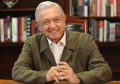AMLO, listo tras cateterismo y revela que tiene testamento pol&iacute;tico