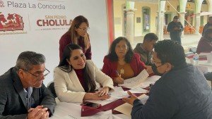 Cientos de personas exponen peticiones en el primer “Miércoles Ciudadano” en San Pedro Cholula