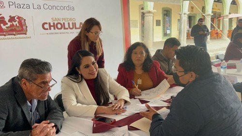 Cientos de personas exponen peticiones en el primer &ldquo;Mi&eacute;rcoles Ciudadano&rdquo; en San Pedro Cholula