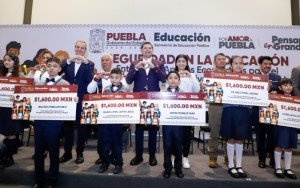 Con seguridad en educación, gobernador Armenta cumple sueños de la niñez poblana