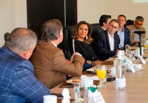Promueve Economía formación de clústeres