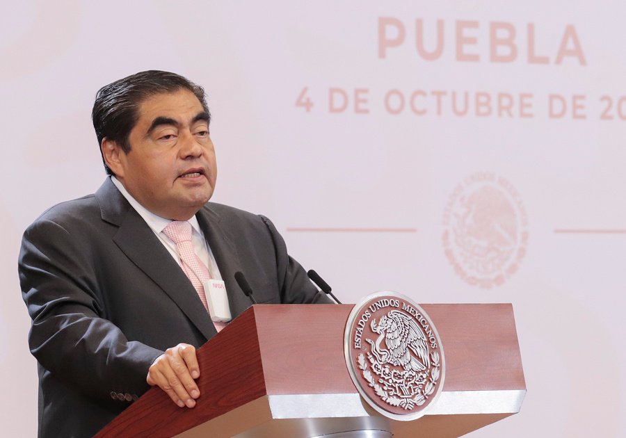 Robo de combustible disminuye cinco veces en Puebla en dos años: Barbosa