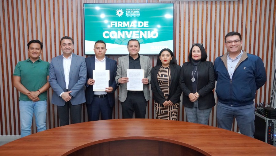 Firma convenio de colaboración Gobierno de Texmelucan y el instituto intensivo de excelencia académica