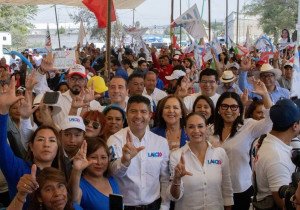 Presenta Eduardo Rivera su propuesta de salud