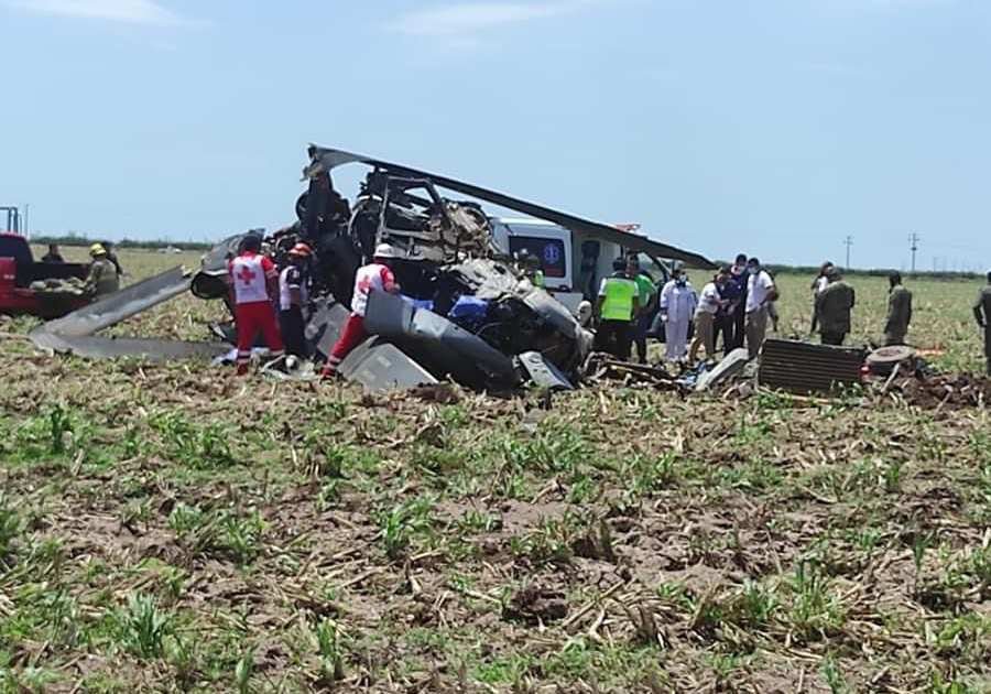 Cae helicóptero de la Marina en Sinaloa; hay 14 muertos