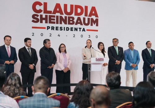 Claudia Sheinbaum define como prioridad obras de infraestructura en agua potable y carreteras junto a gobernadores del noreste del pa&iacute;s