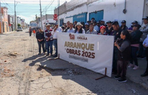 “Seguiremos dignificando las vialidades de todo San Pedro Cholula”: Tonantzin Fernández