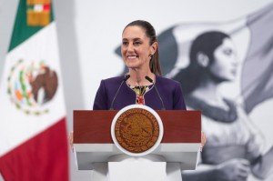 Frena Sheinbaum aranceles de Trump y consigue acuerdo comercial estratégico