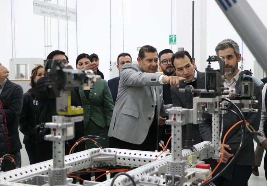 Puebla con talento, innovaci&oacute;n y desarrollo para Olinia: Alejandro Armenta