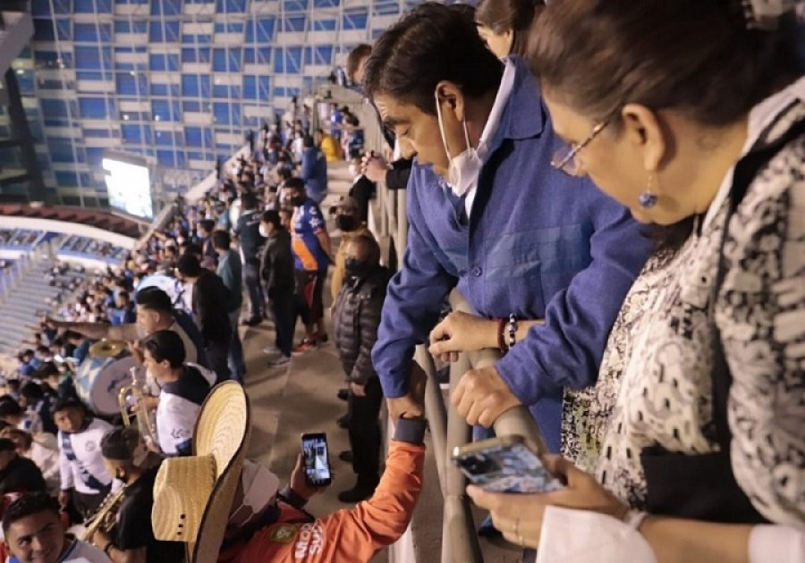 Palcos no son zona de tolerancia ni el estadio es cantina, advierte Barbosa