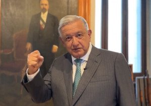 AMLO exhibe a los &#039;conservadores&#039; en la Intendencia de la traición