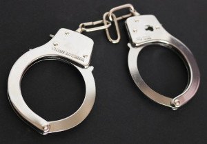 Capturan a dos sujetos que asaltaron un Oxxo en Plazas Amalucan