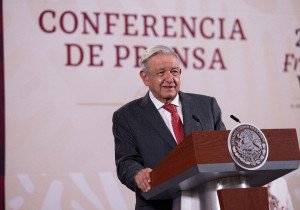 López Obrador &quot;respeta&quot; el despliegue de militares estadounidenses en la frontera