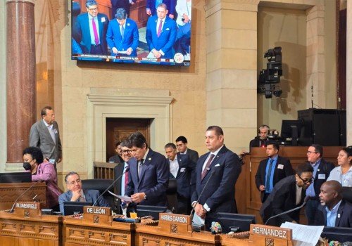 En reuni&oacute;n hist&oacute;rica reciben concejales de la Ciudad de Los &Aacute;ngeles a Alejandro Armenta&nbsp;